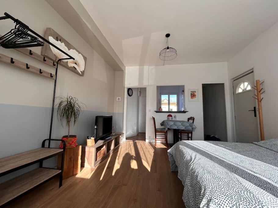 Cosy, A Deux Pas De La Ouistreham
