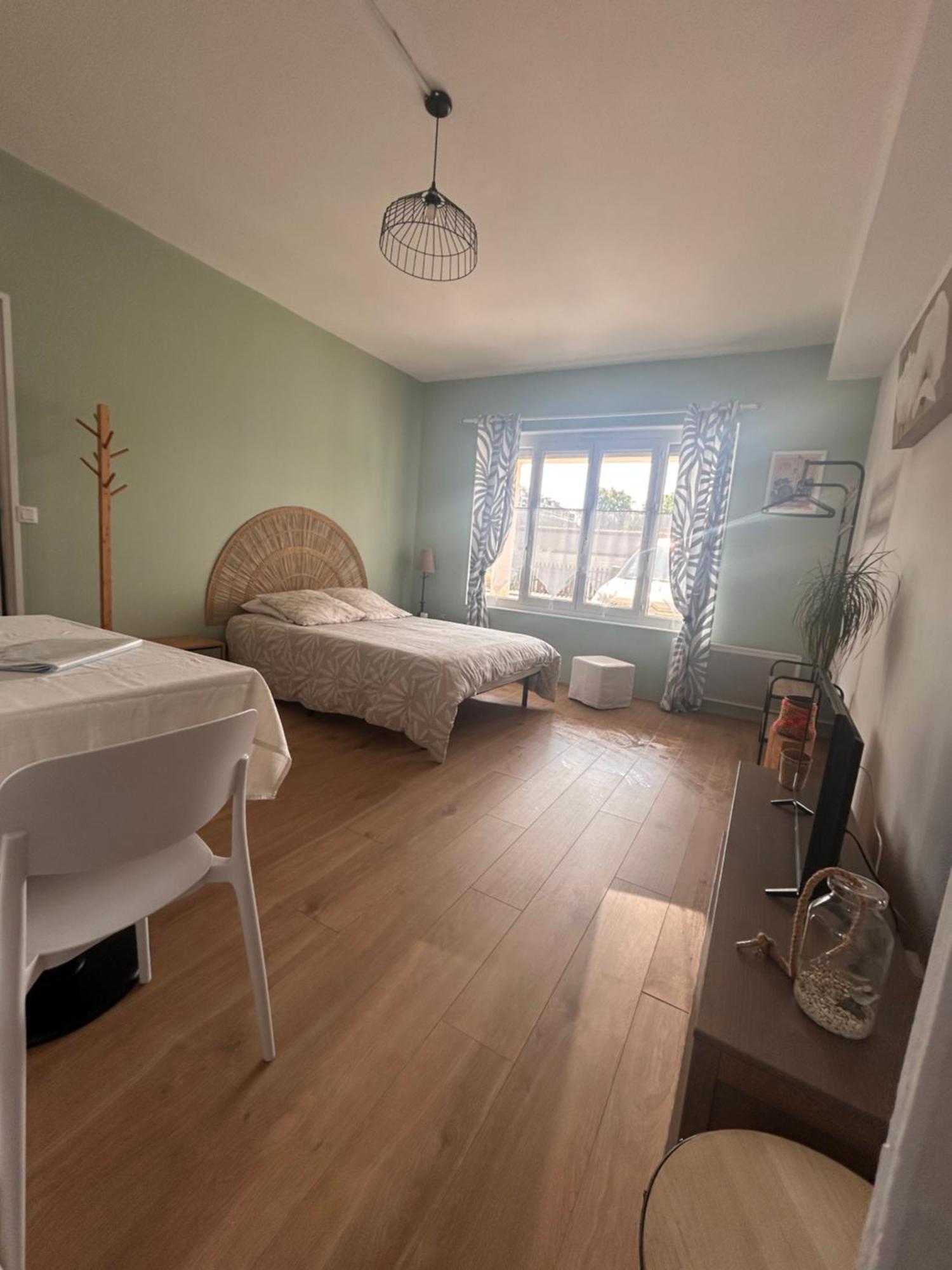 Cosy, A Deux Pas De La Apartment